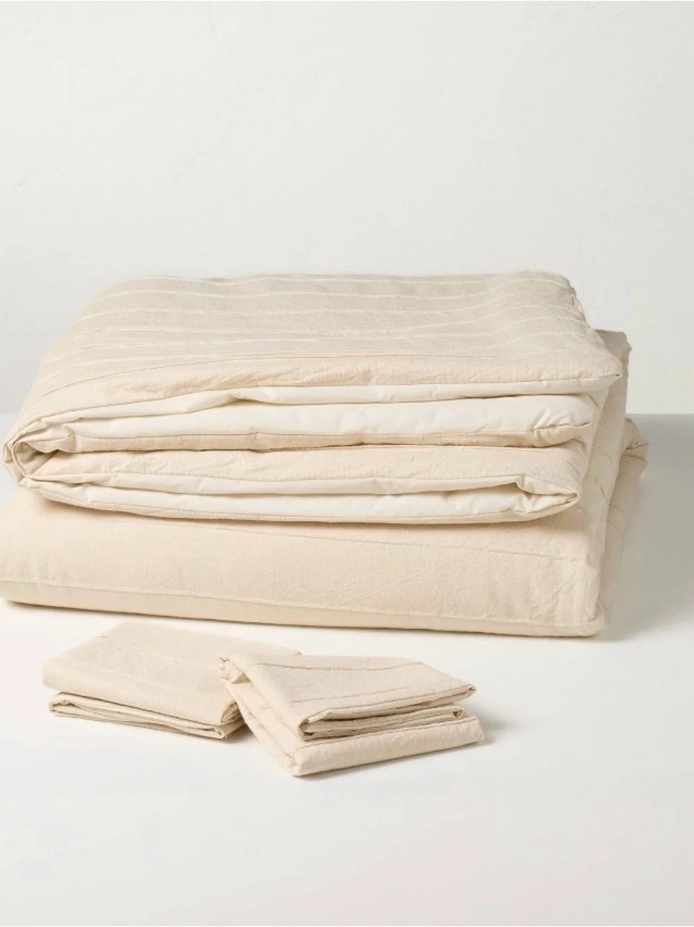 Hearth and Hand with Magnolia  Full/Queen comforter set